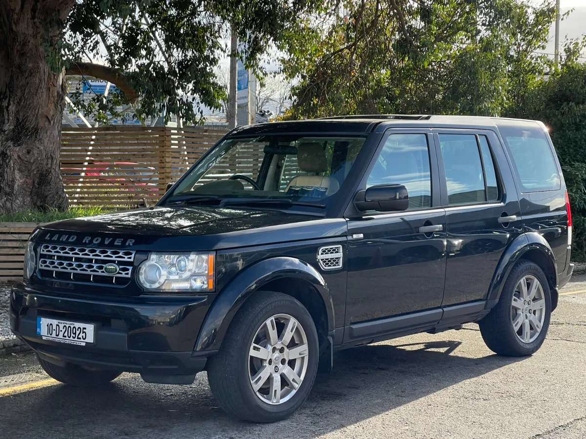 2010 Land Rover Discovery 4**low miles** - Image 2