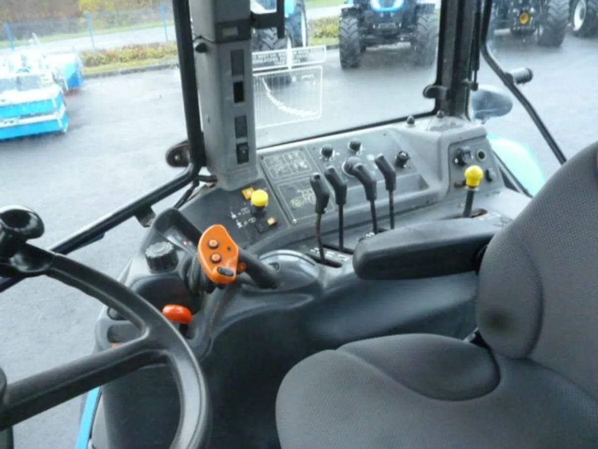 New Holland TM140 Range C.  2004 - Image 3