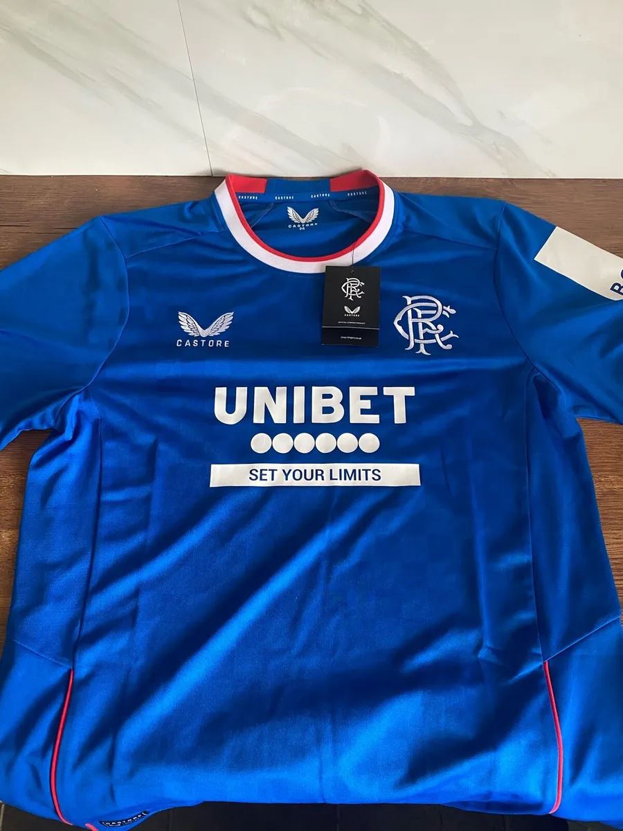 Rangers Soccer / Football Jersey Men’s Medium Size - Image 1