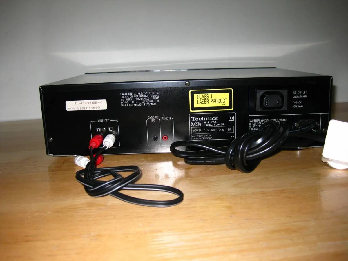 Technics SL-PJ26A Quality CD Player - Germany. - Image 2