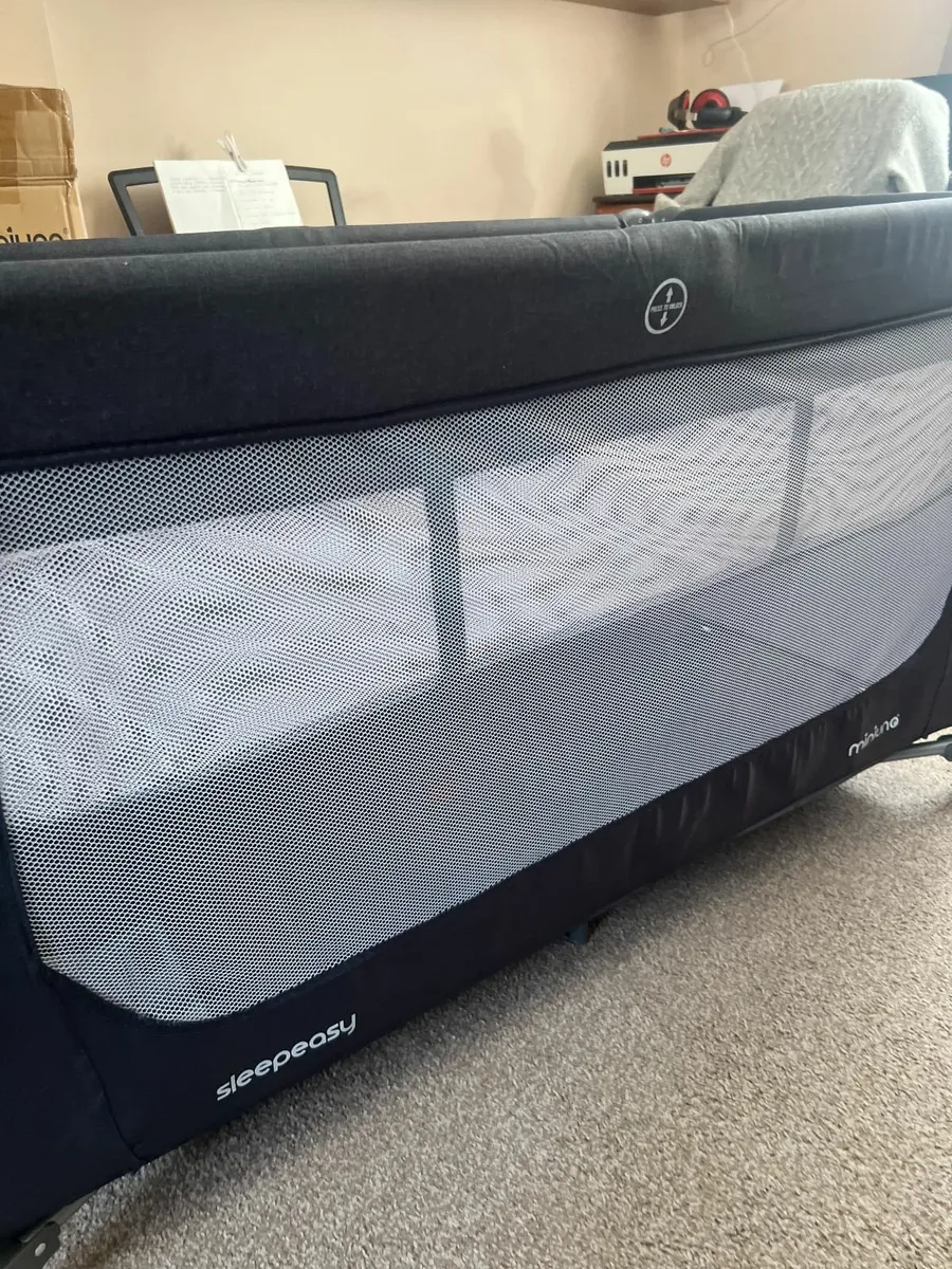 baby travel cot miniuno - Image 4