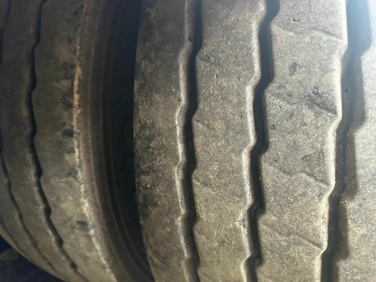 LOW LOADER - Image 3