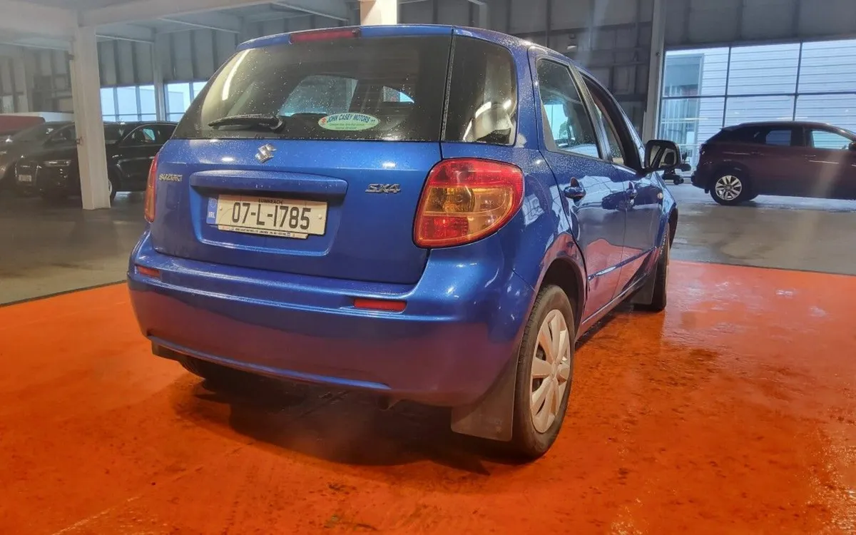 Suzuki SX4 1.5 GL - Image 4