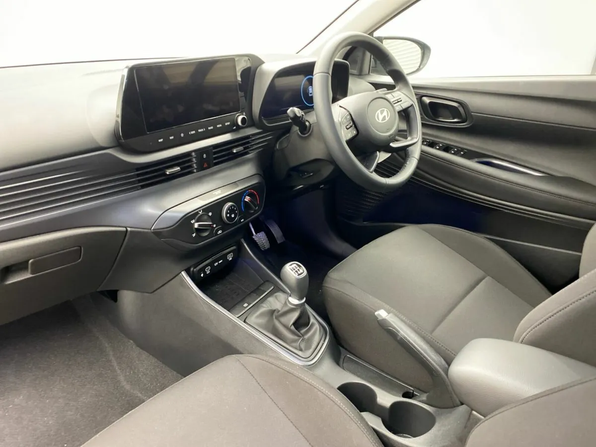 Hyundai i20 i20 Deluxe Plus - Image 2