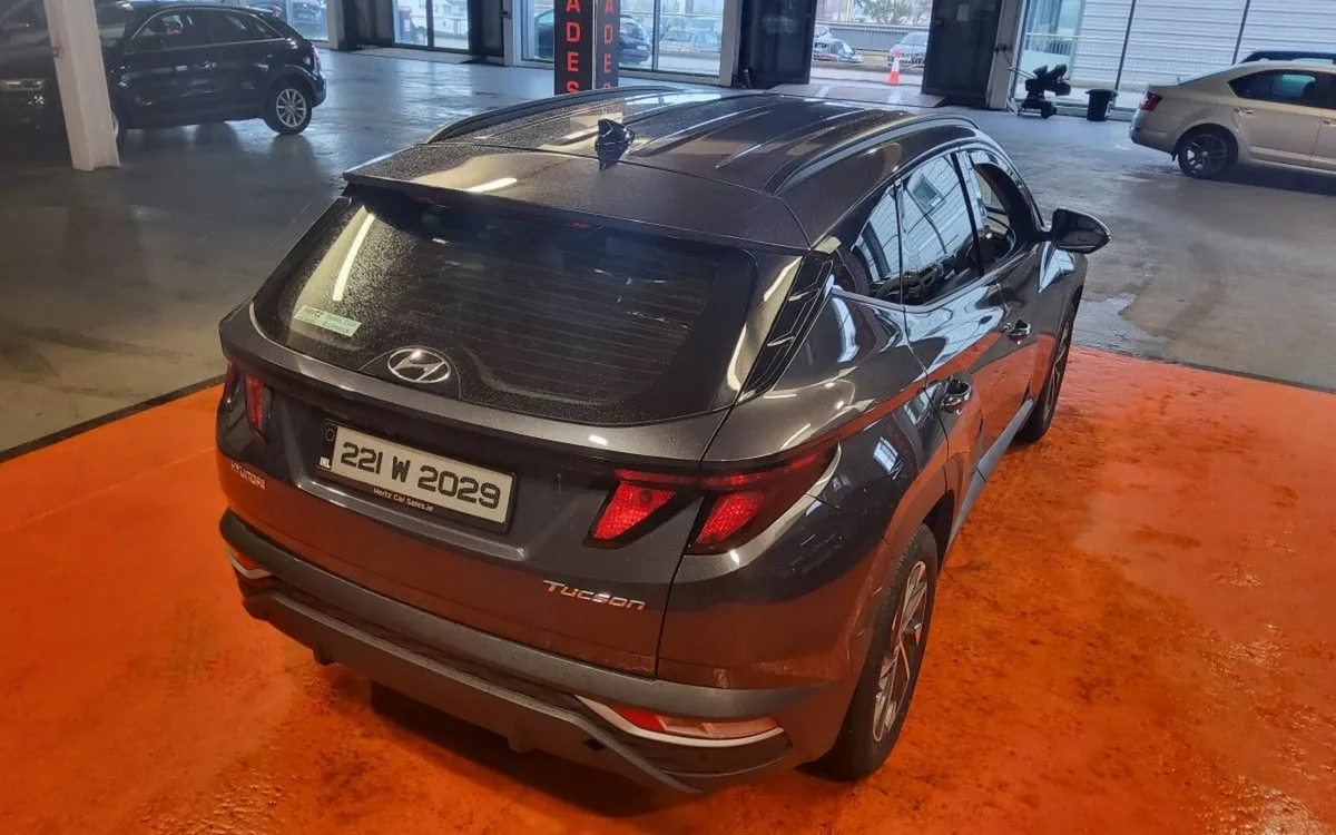 Hyundai Tucson 2WD Executive - Image 3