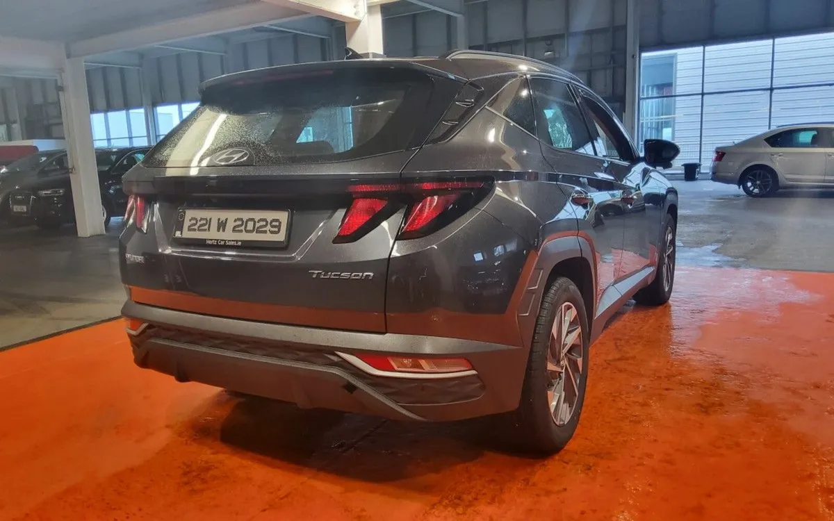 Hyundai Tucson 2WD Executive - Image 4