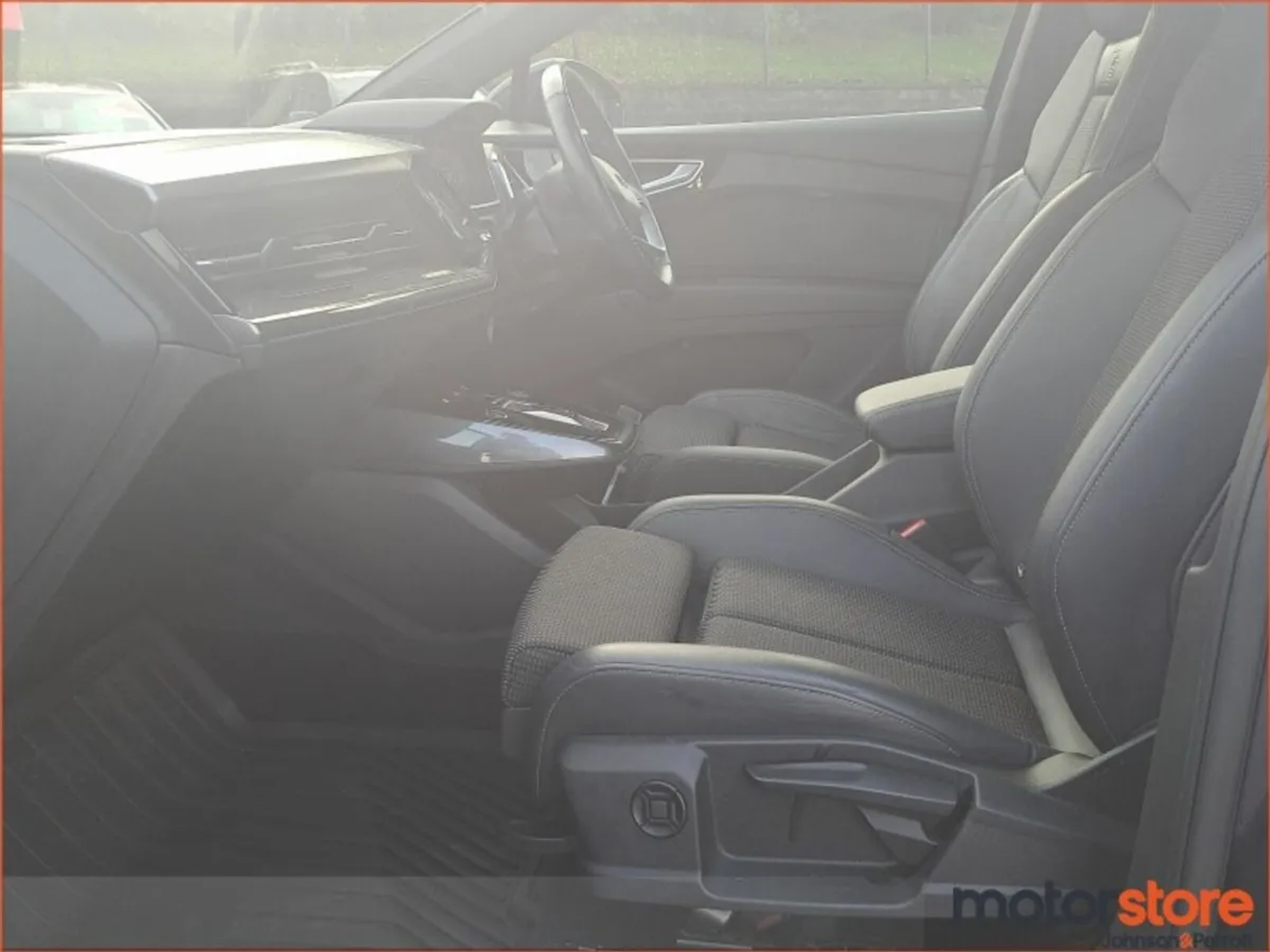 Audi e-tron 55 Quattro S Line (One Year Warranty / - Image 3