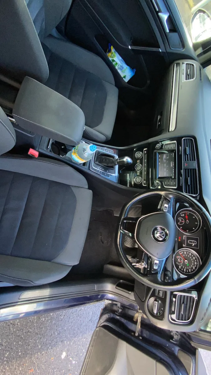 Volkswagen golf - Image 3