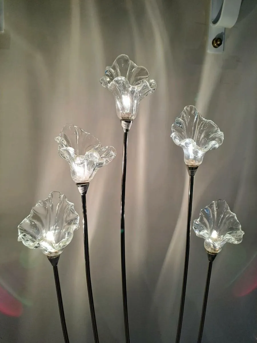 Magnificent silver and glass standing lamp - Image 2