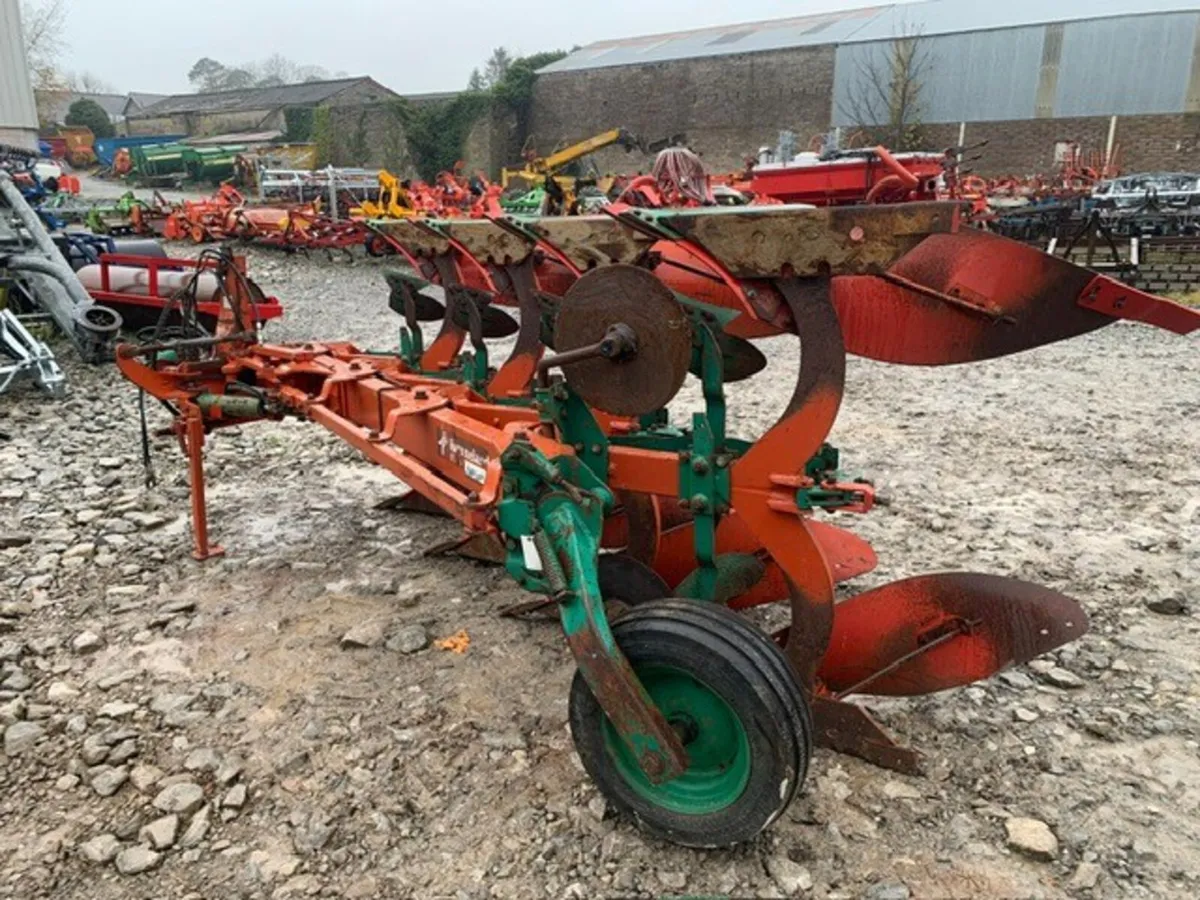 KVERNELAND 4F EG HYD VARI WIDTH no8 - Image 3