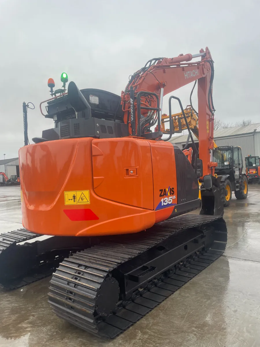 HITACHI ZX135-6 - Image 4