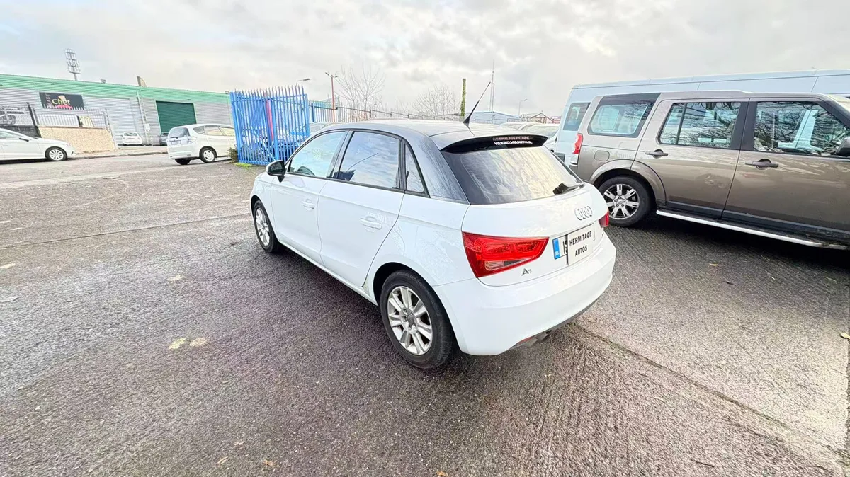 Audi A1 1.4 TFSI Automatic 2015 - Image 4