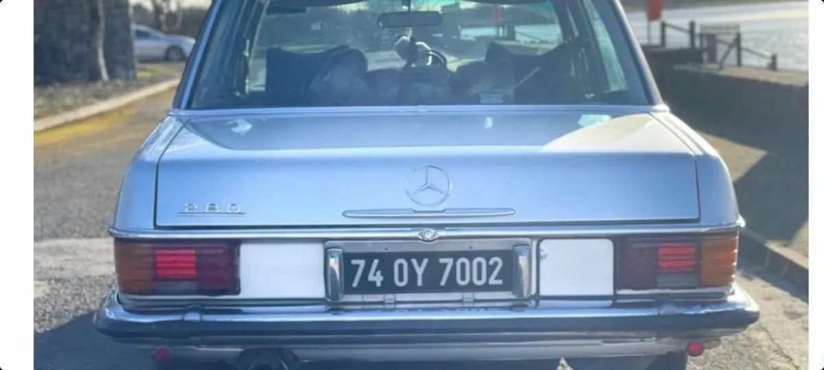 Mercedes-Benz E-Class 1974 - Image 2