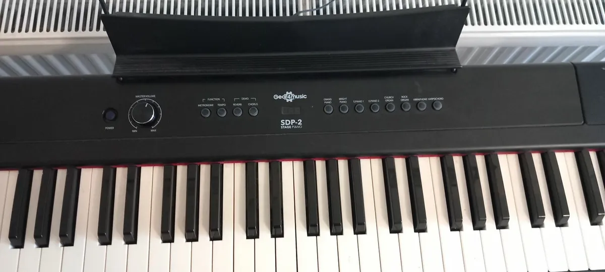 Piano keyboard - Image 3