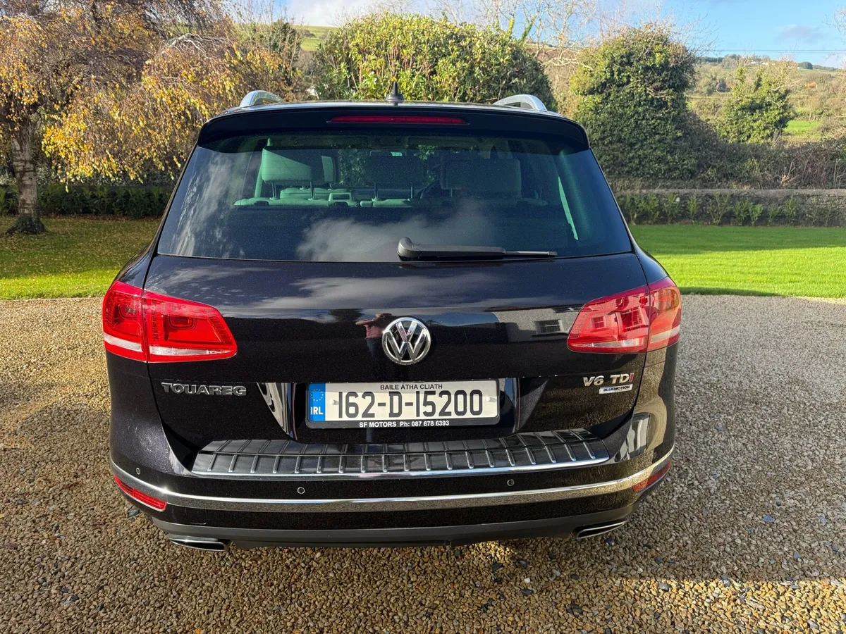 Volkswagen Touareg - Image 4