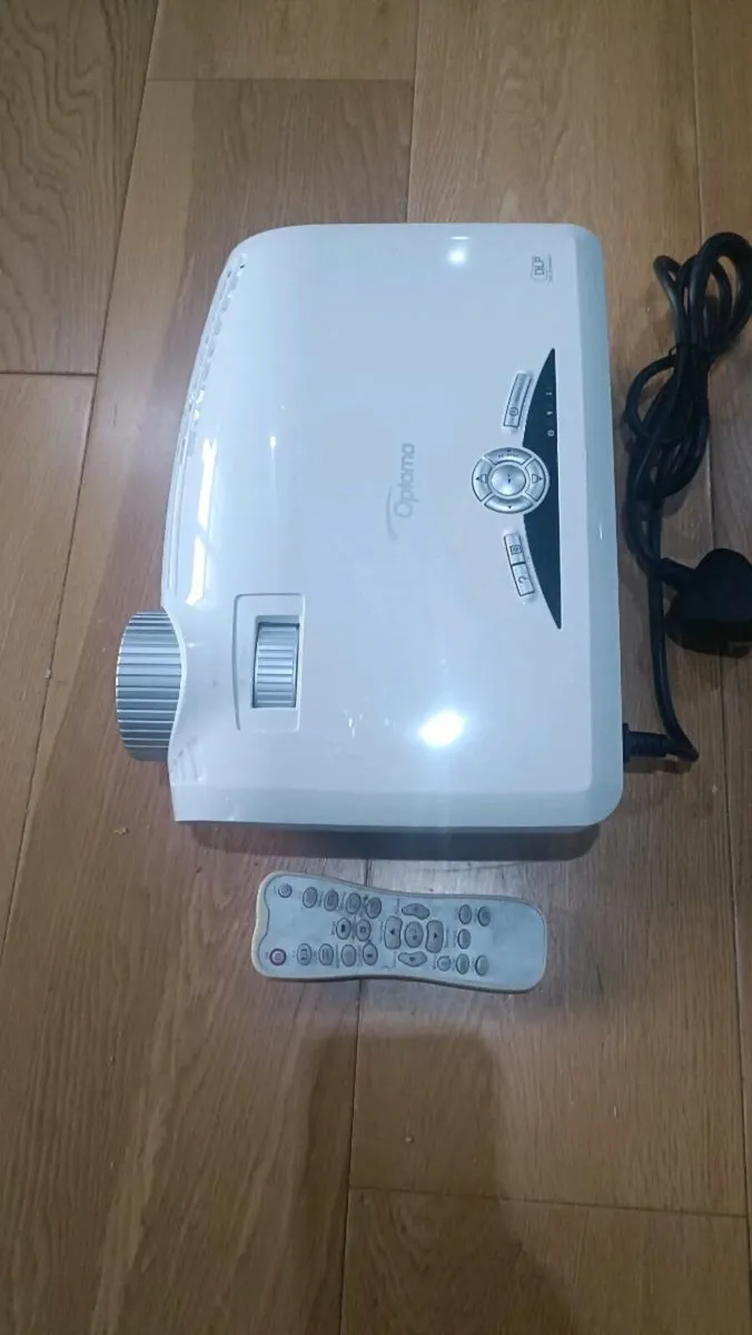 Optoma Projector - Image 2