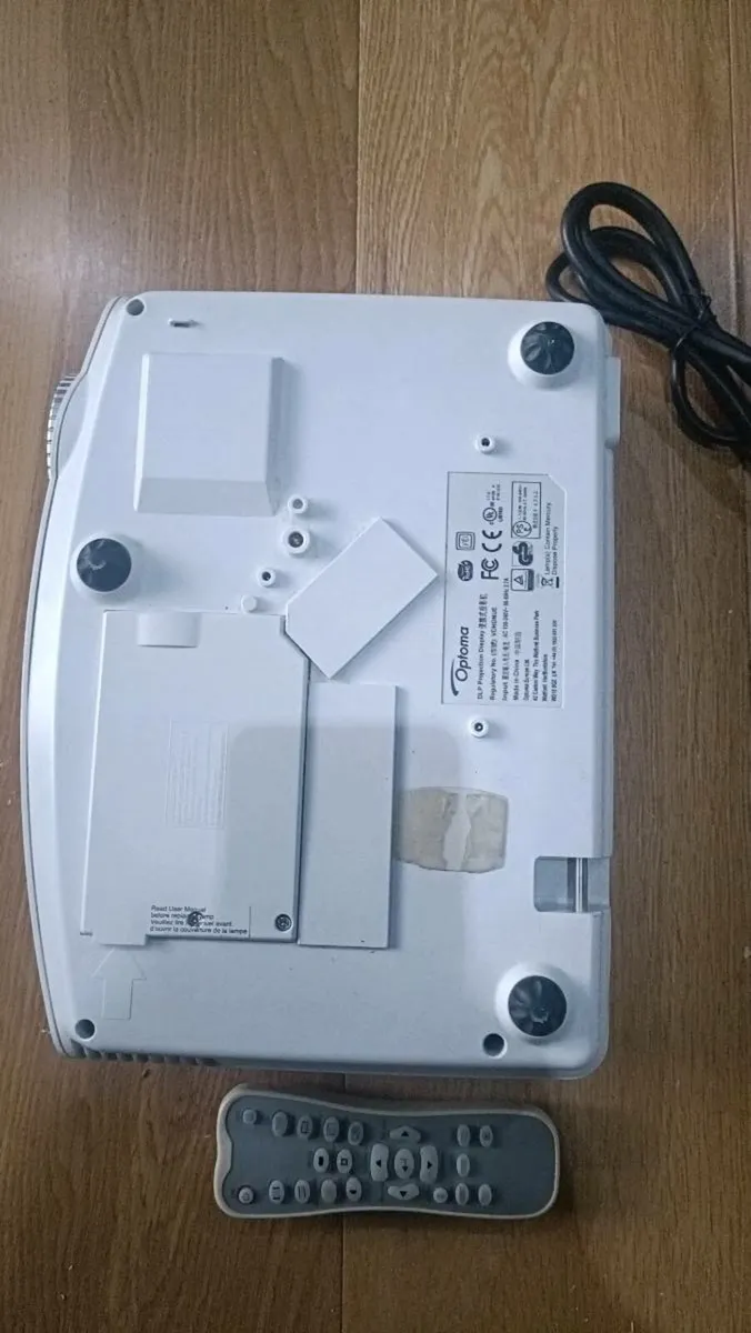 Optoma Projector - Image 3