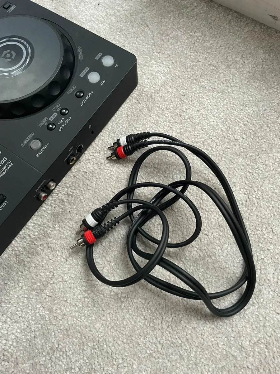 Pioneer DJ DDJ-FLX4 decks - Image 4