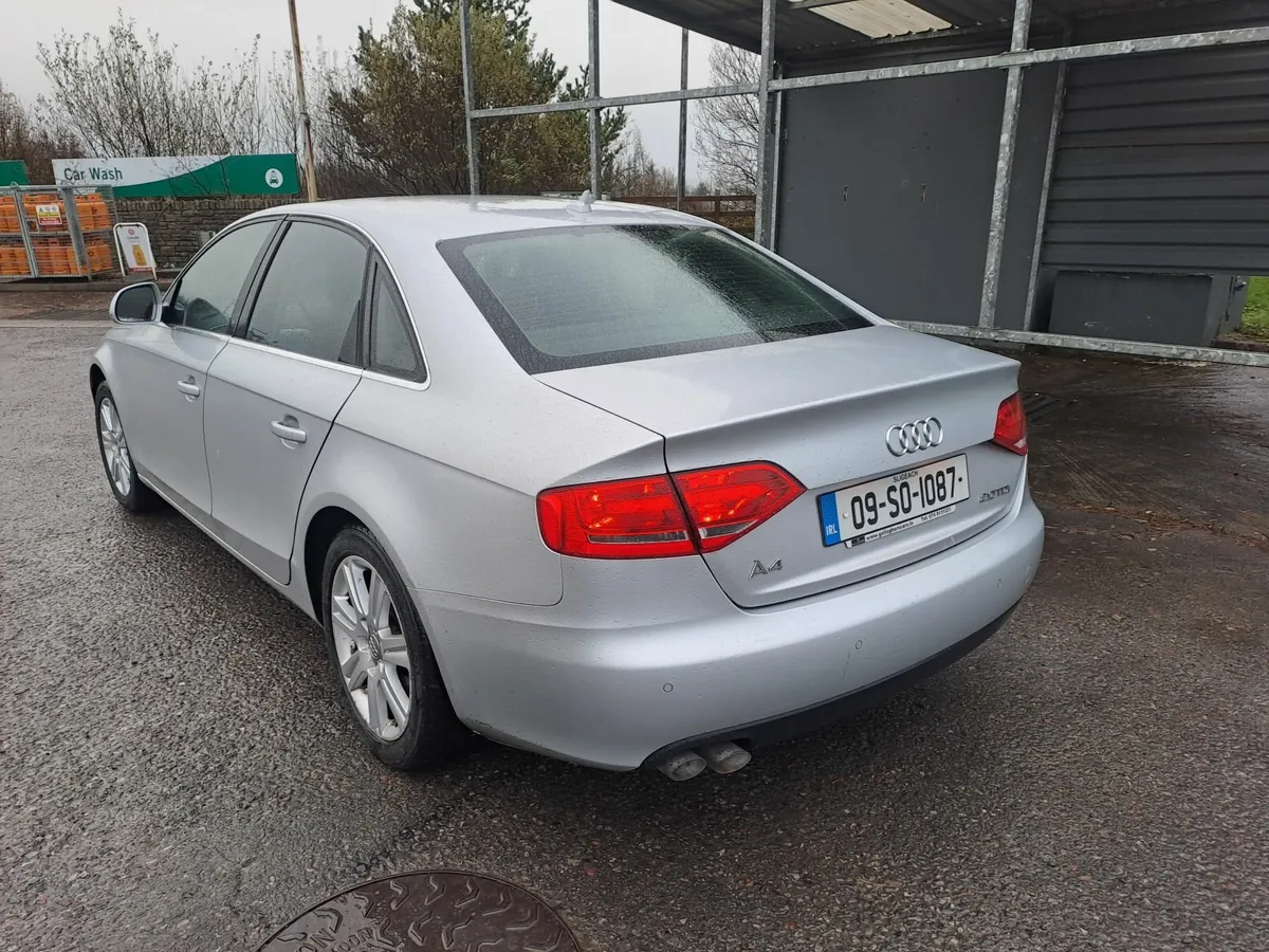 Audi A4 2009 - Image 4
