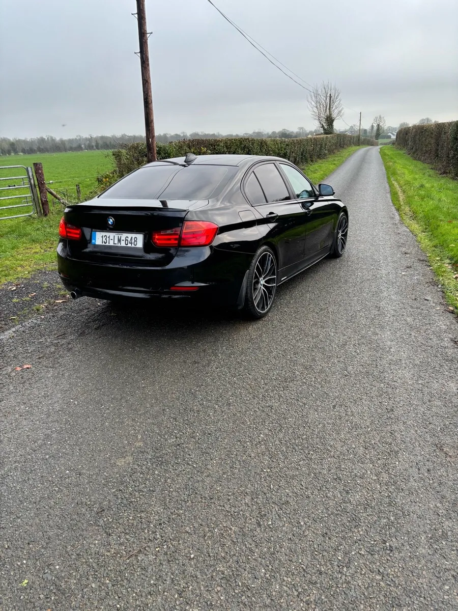 BMW f30 316d 2013 €€5350 - Image 4