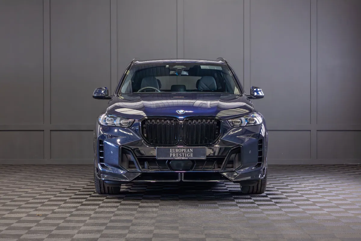 242 BMW X5 X-Drive 50e M-Sport - Image 2