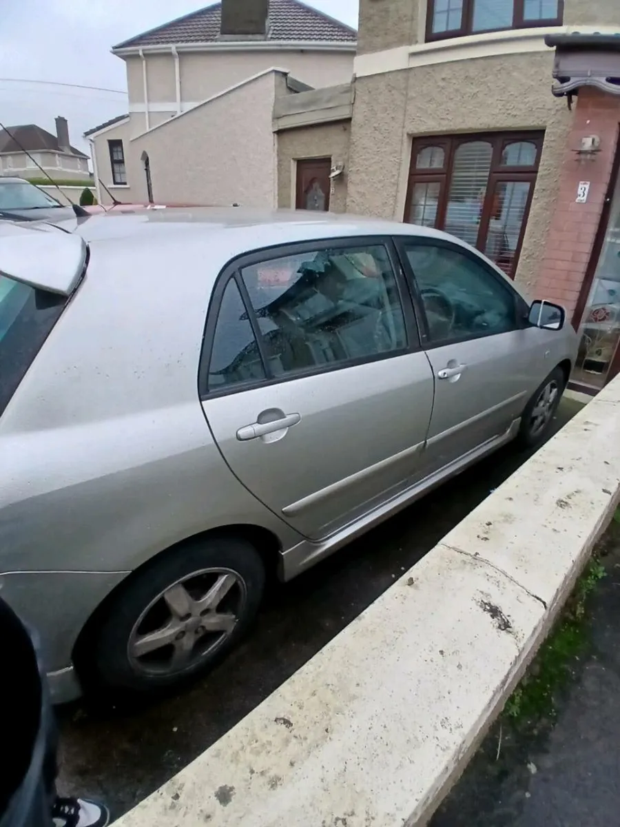 Tayota Corolla 2007 - Image 2