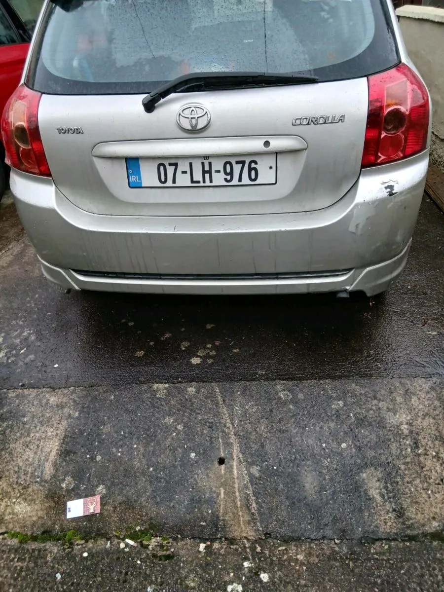 Tayota Corolla 2007 - Image 3