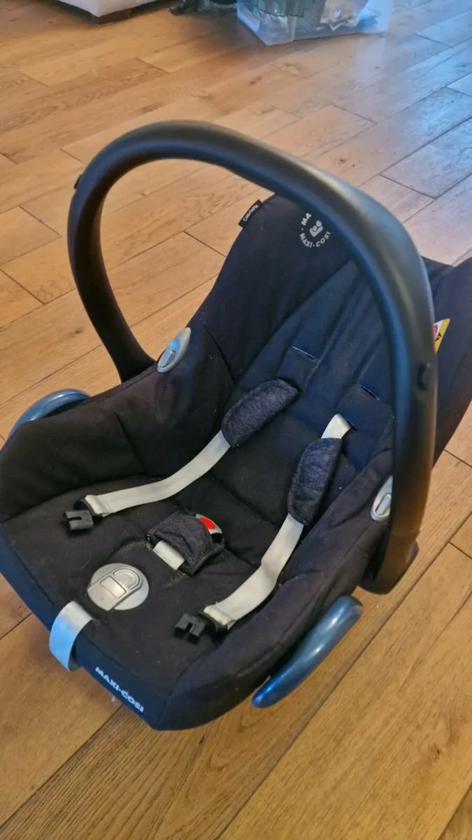 Car seat - Image 3