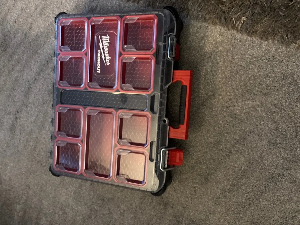 Tool box storage - Image 1