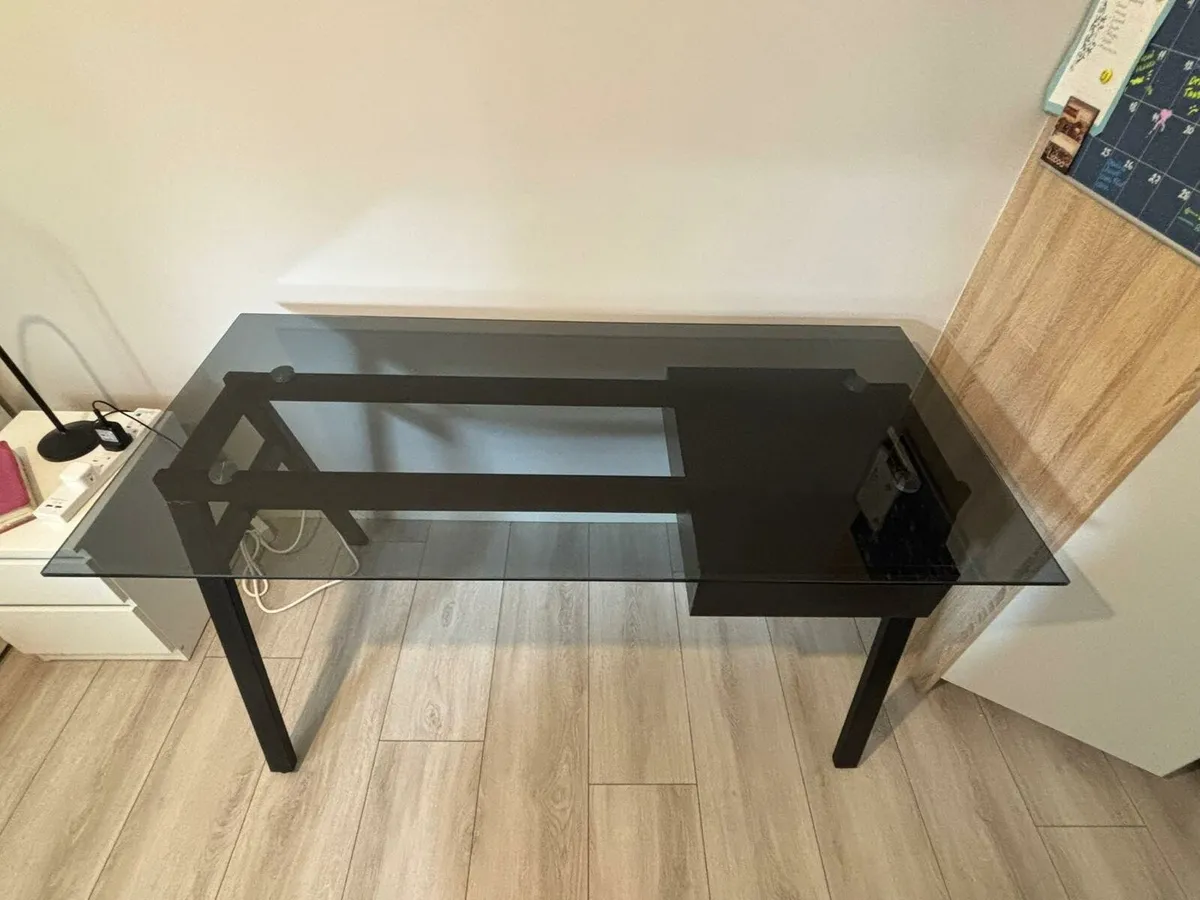 Office Desk - Image 1