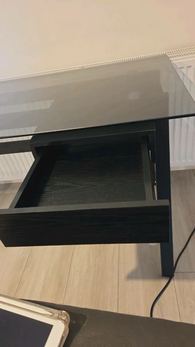 Office Desk - Image 4