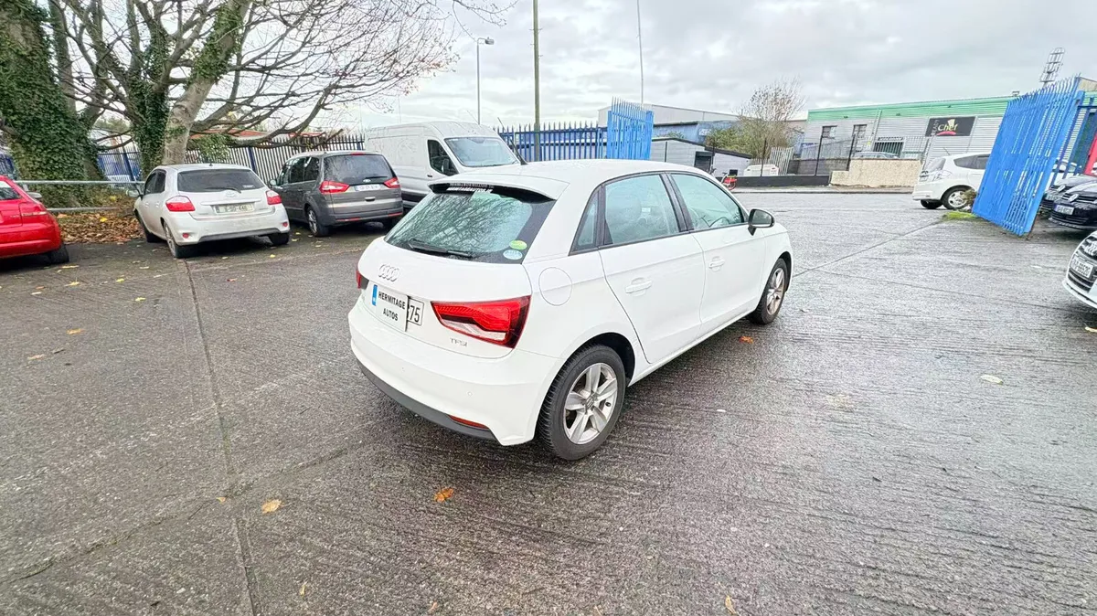 Audi A1 1.0 TFSI Automatic 2015 - Image 4