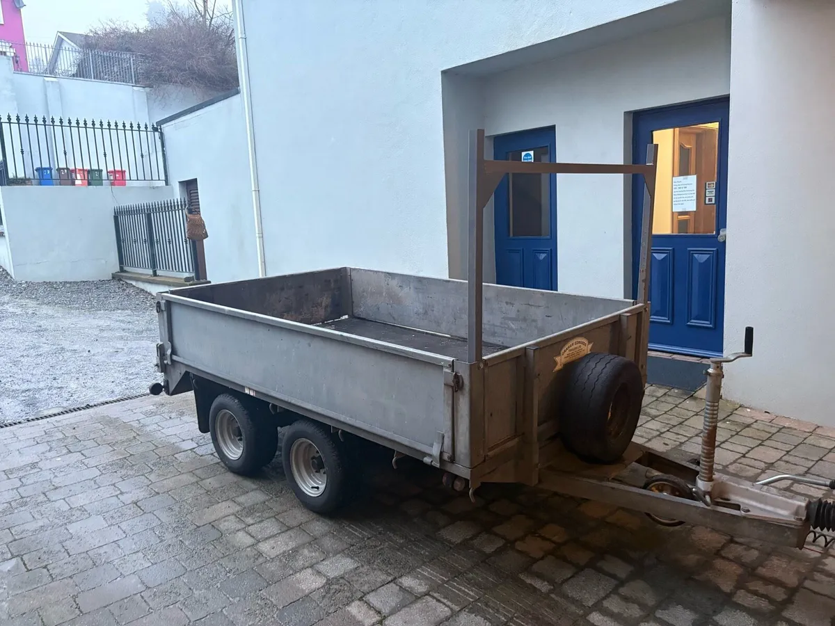 Graham Edwards 8 by 5 trailer - mint - Image 1