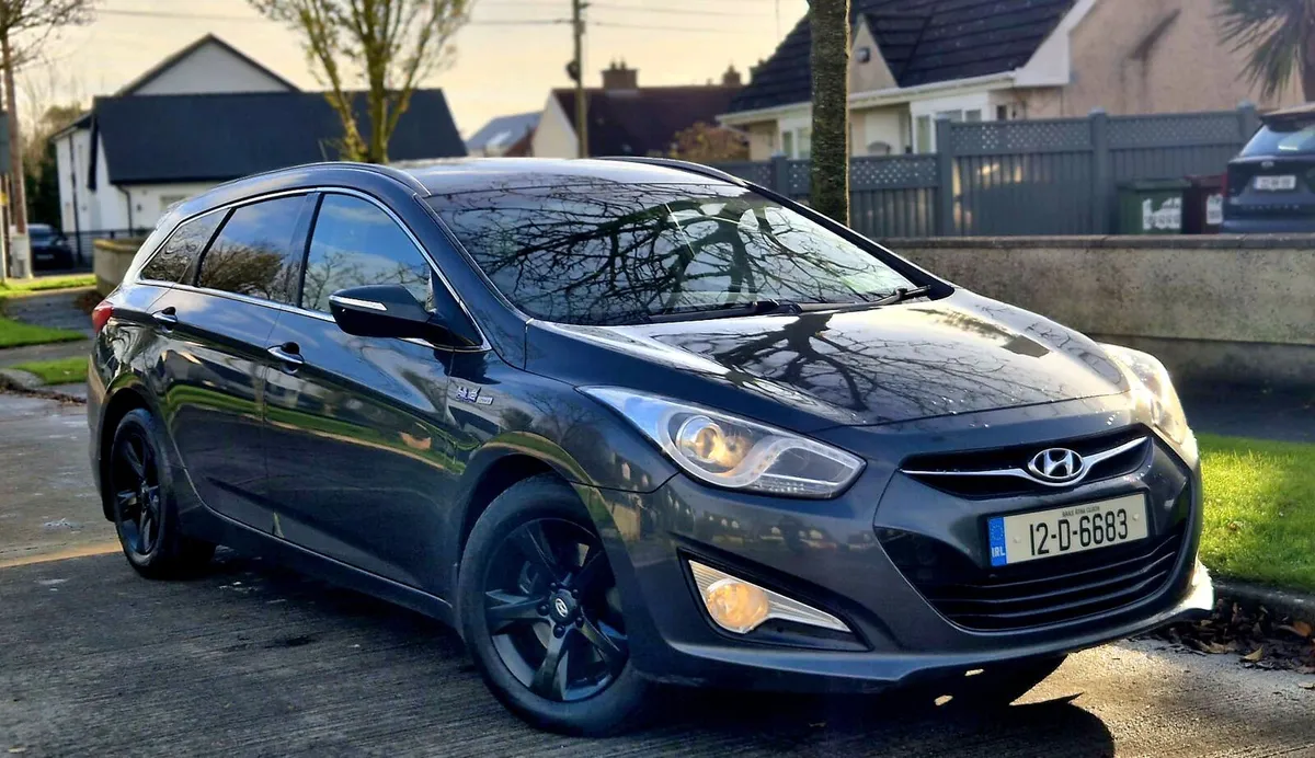 2012 HYUNDAI  I 40 BLUE DRIVE NCT'D & TAX 04/26 - Image 3