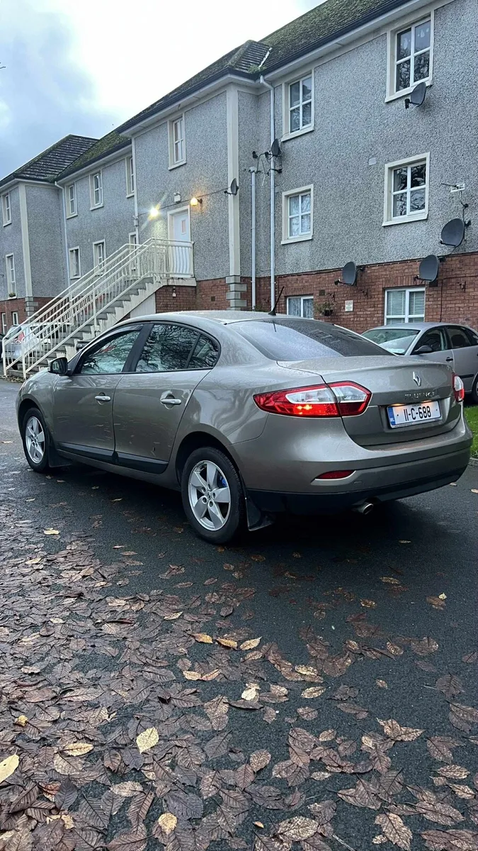 2011 RENAULT FLUENCE 1.5 TDCI NCT 05/2026 - Image 3