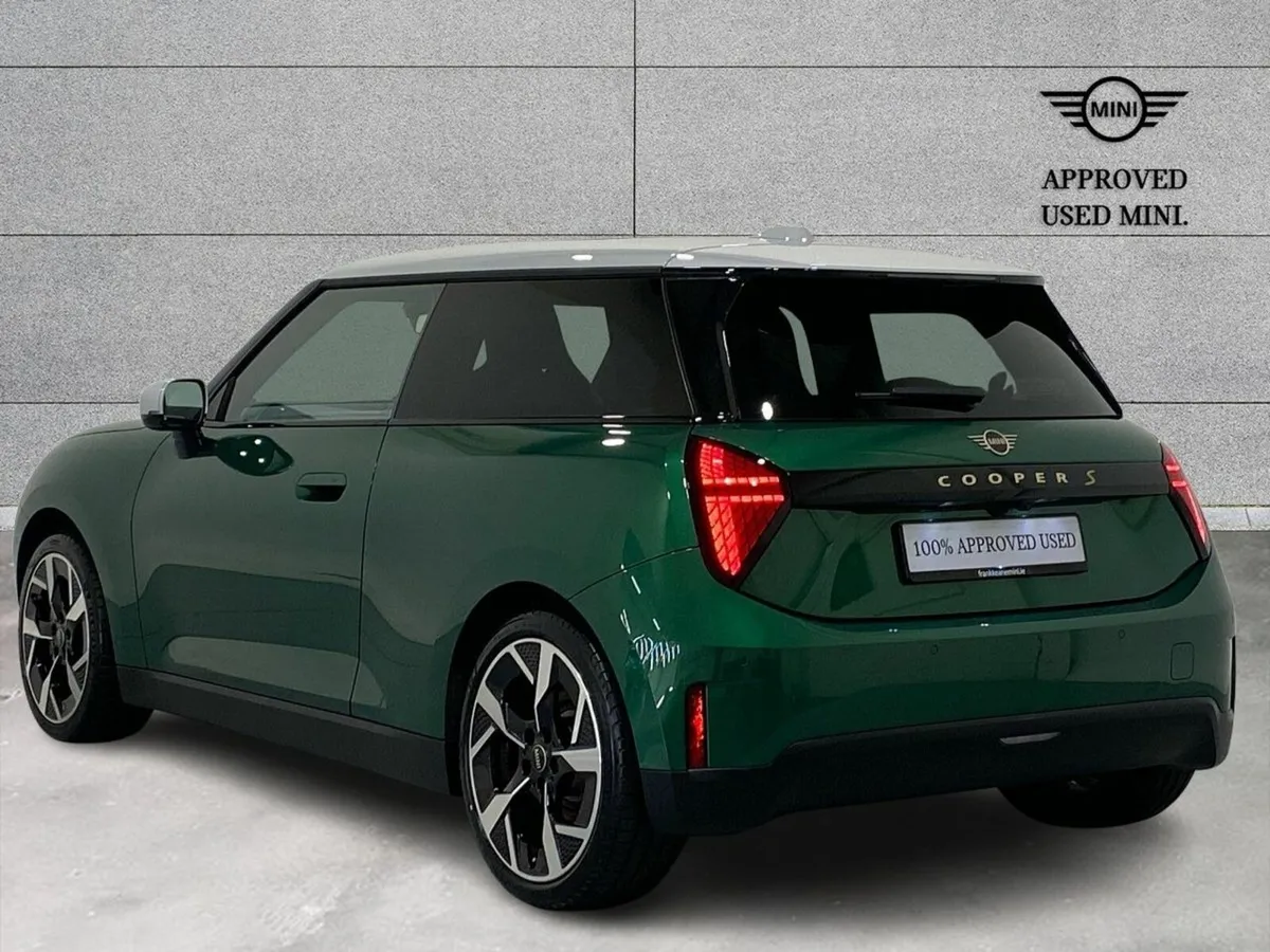 Mini Cooper Cooper SE - Image 3