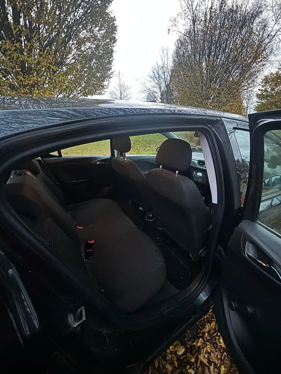 2016 1.4L Black Opel Corsa - Image 4