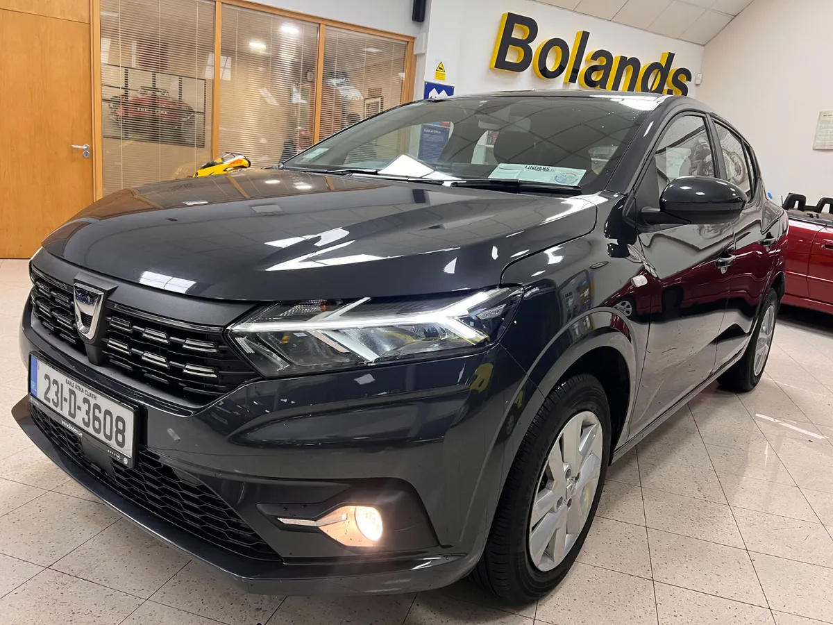 *NOW ON SALE* AUTOMATIC Low Kms Nice Spec As New R - Image 1