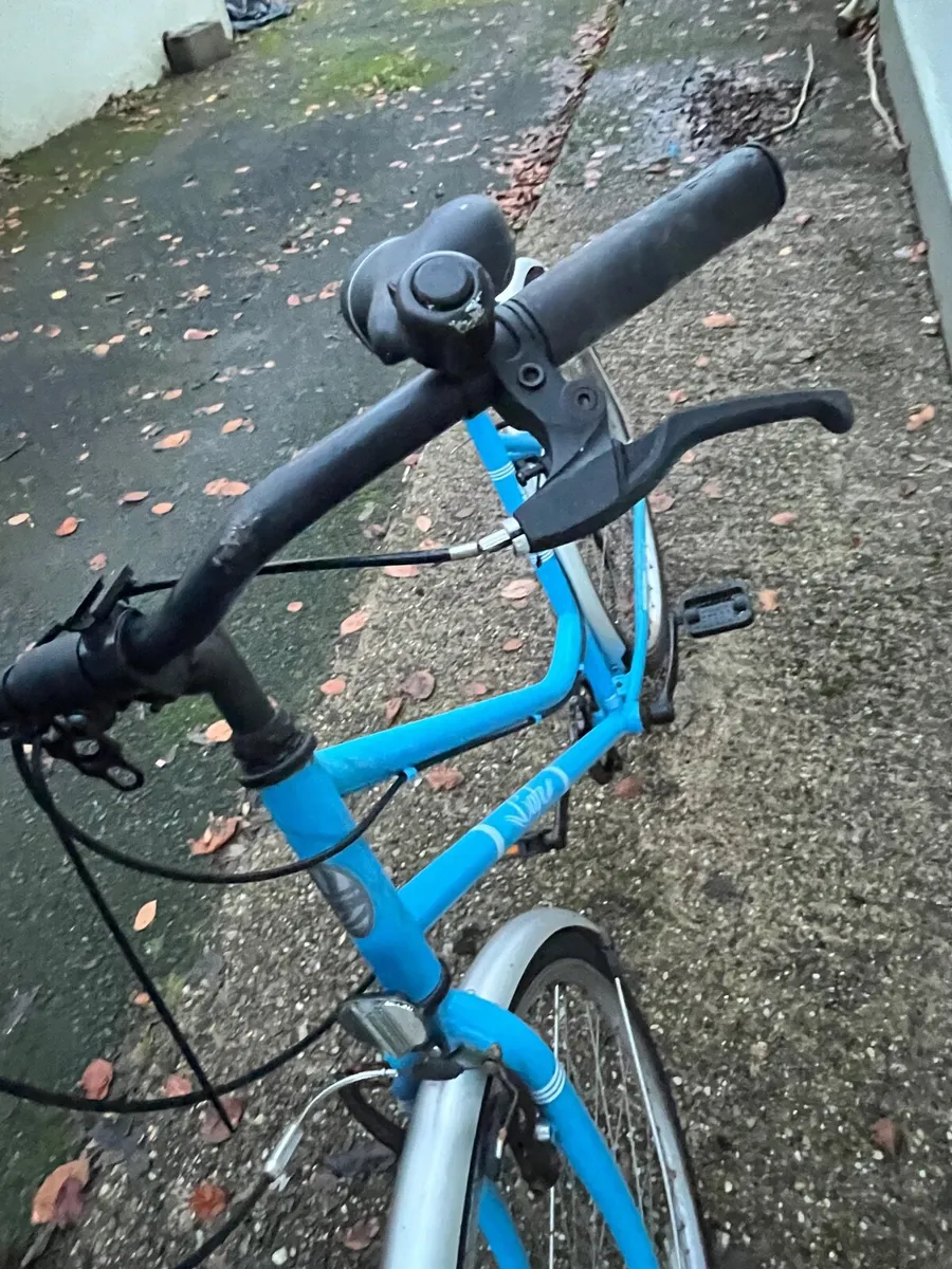 Lady’s bicycle - Image 3