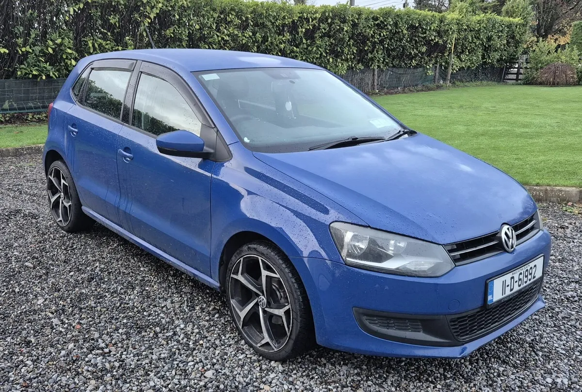 Volkswagen Polo 2011 - Image 2