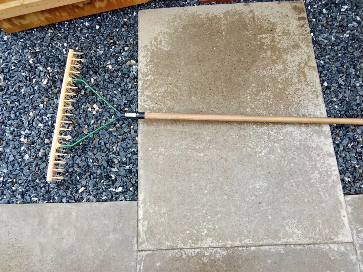 62cm Garden Rake. - Image 3