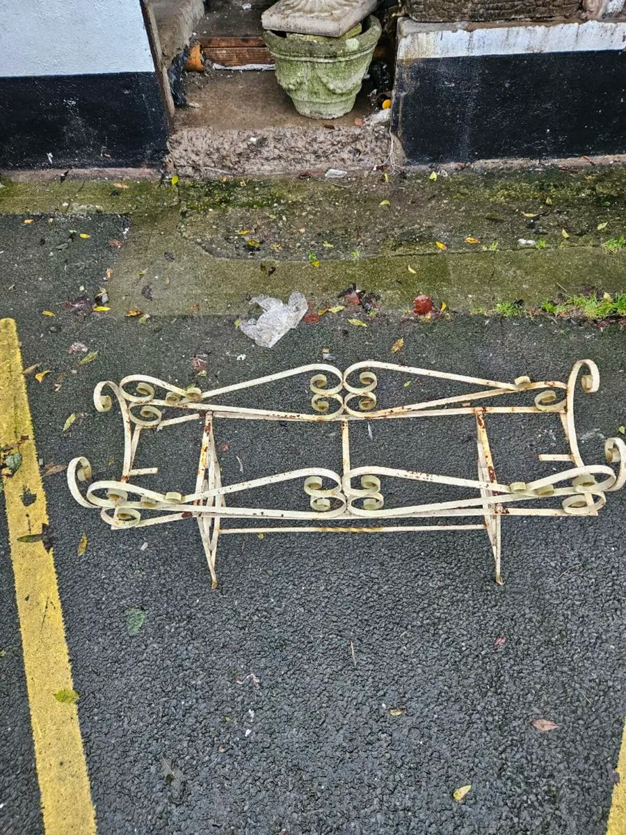 Vintage Retro Garden Planter - Image 2