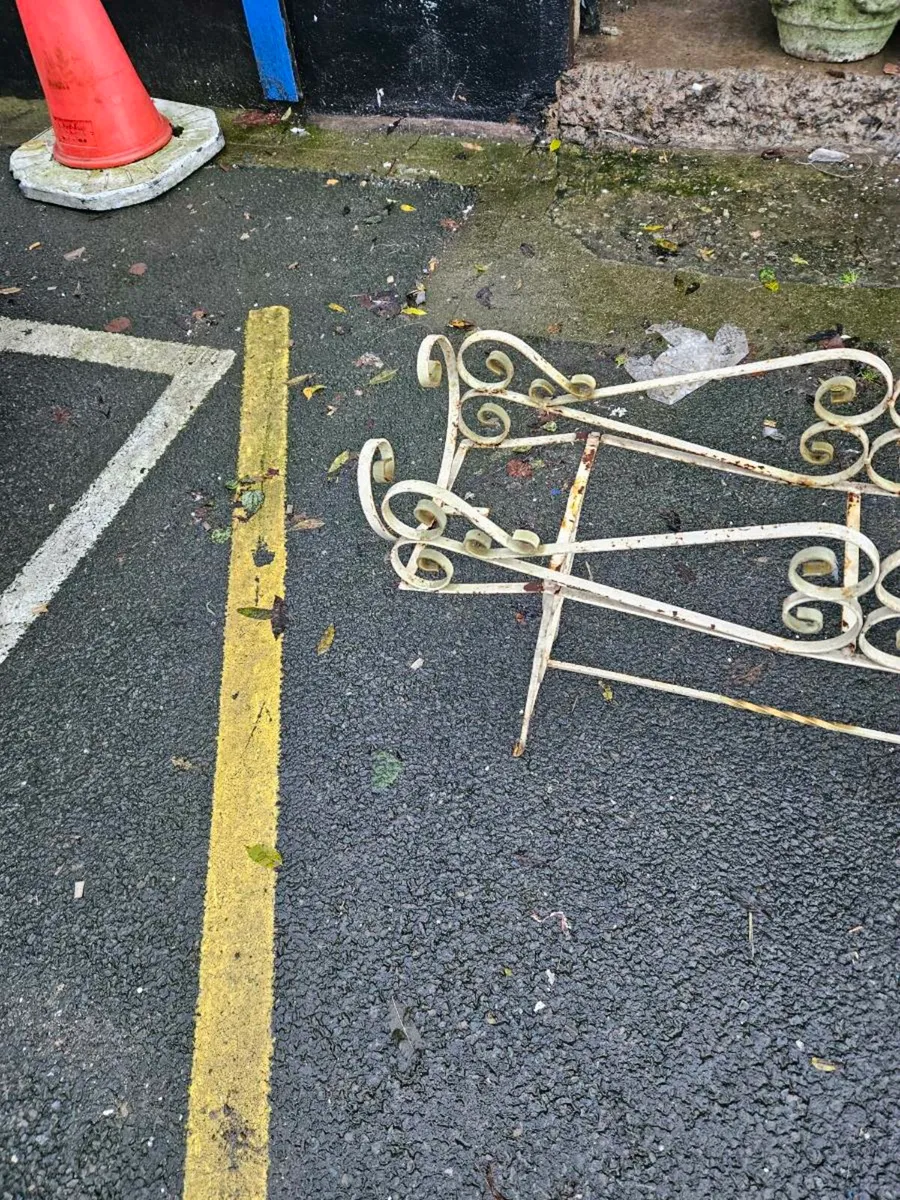 Vintage Retro Garden Planter - Image 4