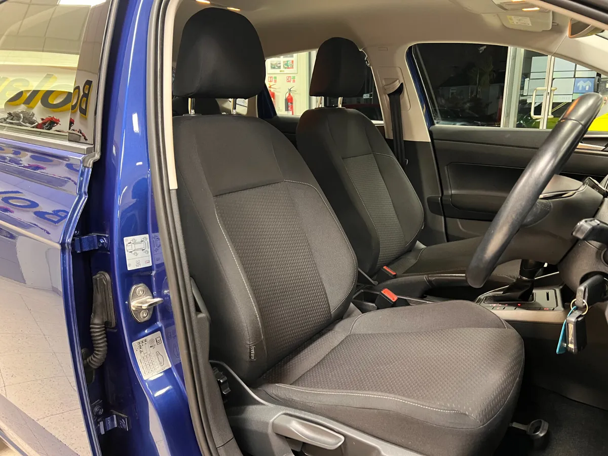 AUTOMATIC Irish Car From New As New High Spec Comf - Image 4