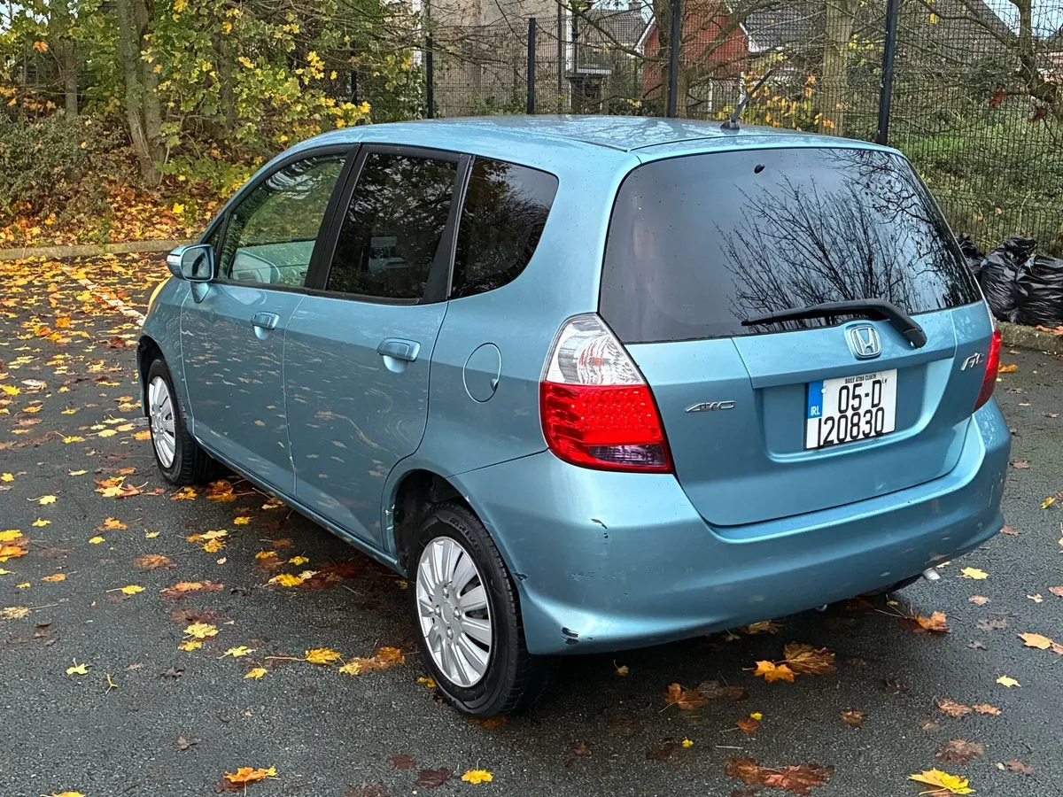 Automatic Honda Fit 1.3petrol 4x4 nct and tax - Image 3