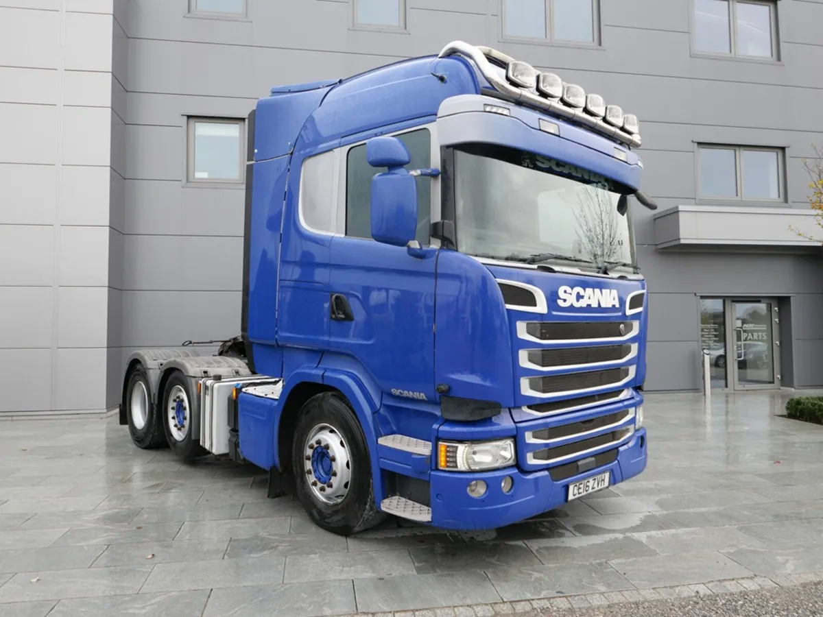 2016 - Scania R490 Highline 6x2 Auto Gearbox - Image 2