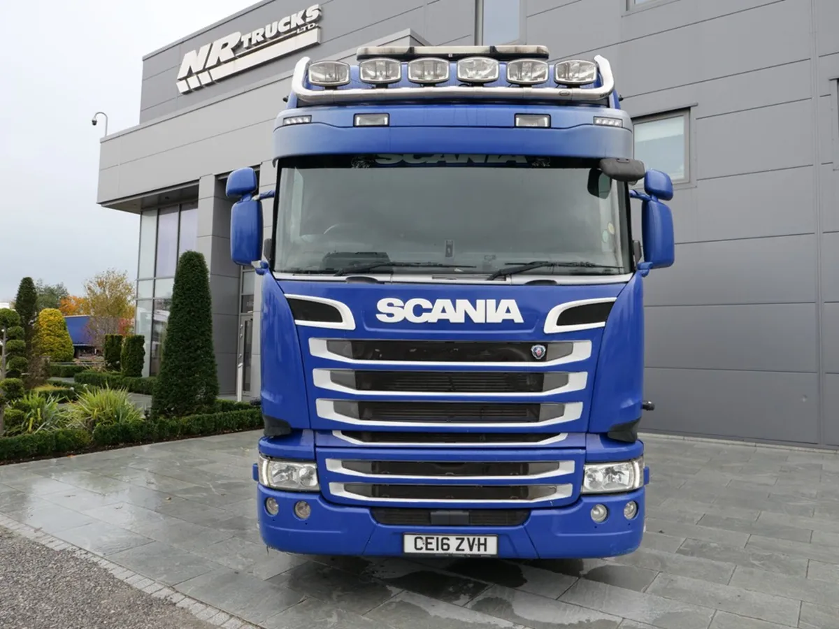 2016 - Scania R490 Highline 6x2 Auto Gearbox - Image 3