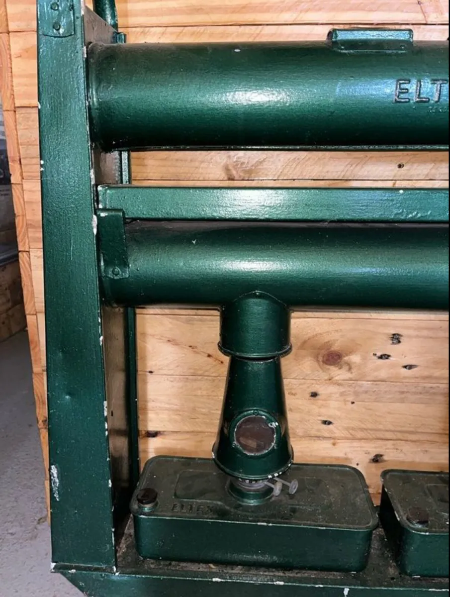 Antique Eltex double burner Greenhouse Heater - Image 3