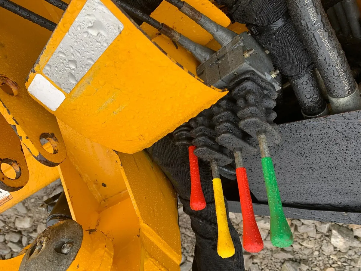 MCCONNEL PA48 TI - Image 3