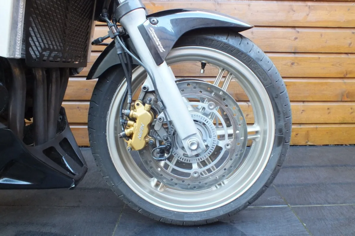 2009 Honda CBF1000F ABS (Loaded & Great Condition) - Image 4